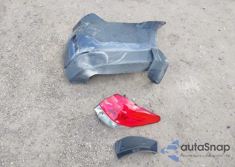 2014 Subaru Outback 2.5I Limited z USA, uszkodzony, nr VIN 4S4BRBPC0E3258658